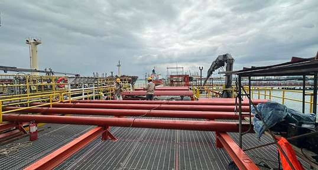Red export pipelines on jetty