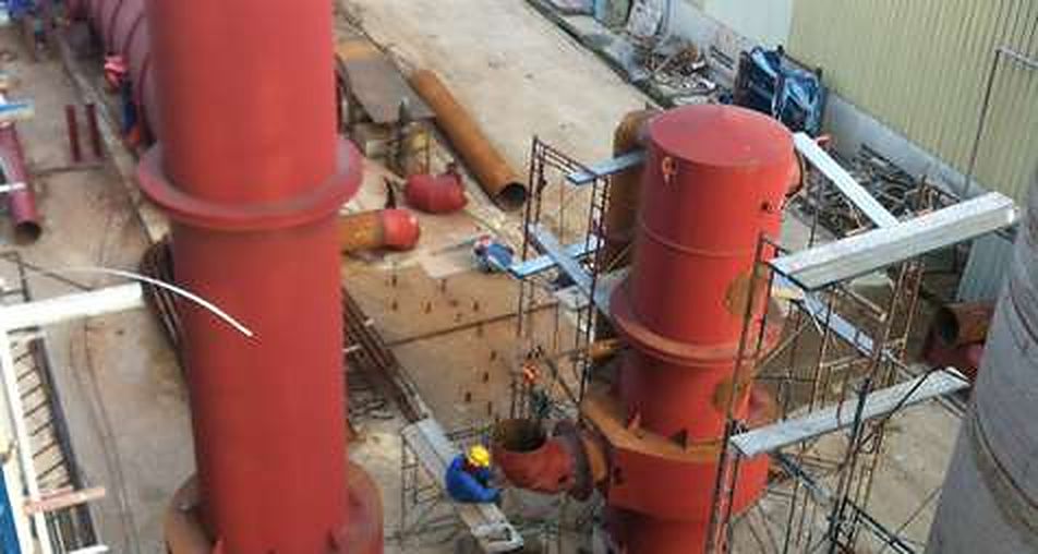Red acid plant equipment under installation
